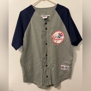 Yankees Gray & Navy Baseball Jersey - Genuine Merchandise- Size M
